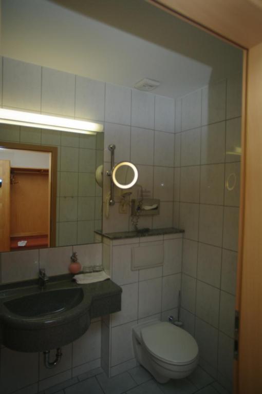 Land-Gut-Hotel Raeuber Lippoldskrug Alfeld  Ngoại thất bức ảnh